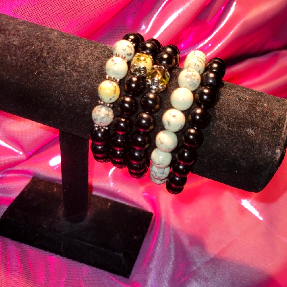 Beaded bracelet